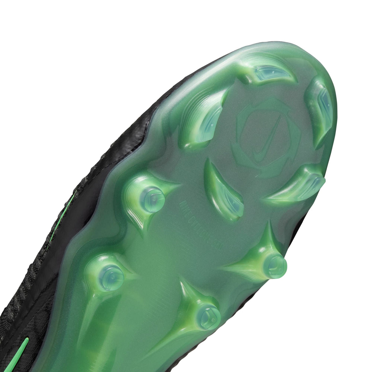 Nike Phantom 6 Low Elite Firm-Ground Soccer Cleats